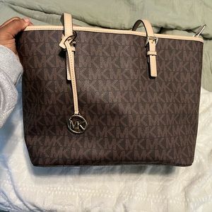 Micheal Kors Large Jet Set Tote
